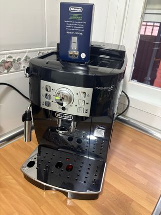 Cafetera Delonghi Magnifica S