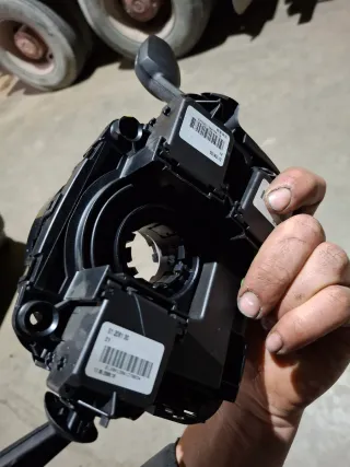 Sensor Ángulo Giro y Centro Interruptores BMW