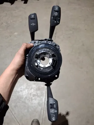 Sensor Ángulo Giro y Centro Interruptores BMW