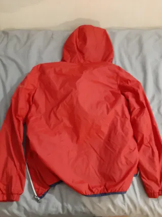 Giubbino bambino rosso con cappuccio