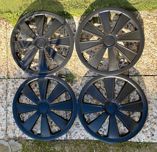 Llantas Ford 15” 4x98 Hierro con tapacubos negros