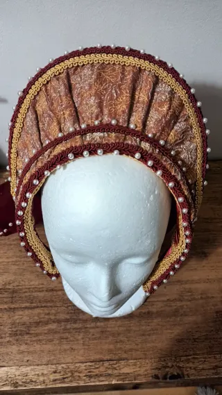 Tocado Medieval Hecho a Mano