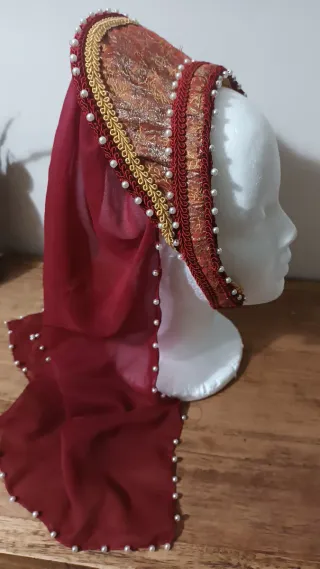 Tocado Medieval Hecho a Mano