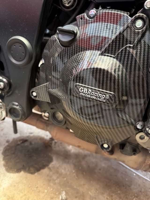 Protectores Tapa Motor Suzuki GSX-S 750