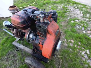 Motobomba Lombardini de 12 cv.