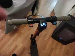 Patinete Eléctrico Seat Segway + Casco