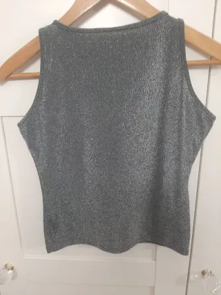 Top plateado metalizado ZARA Talla M