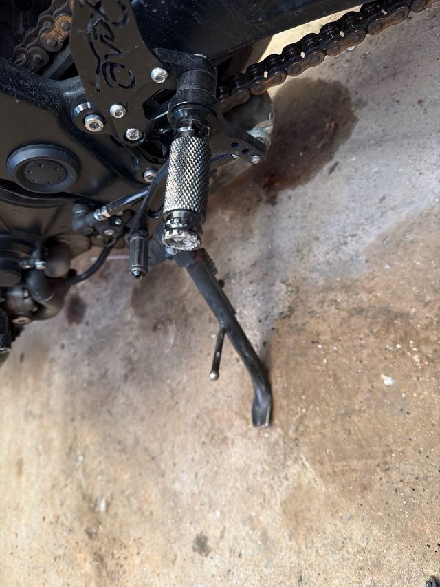 Estriberas Racing Suzuki GSX-S 750 (2017)