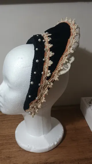 Tocado Medieval Hecho a Mano