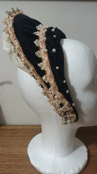 Tocado Medieval Hecho a Mano