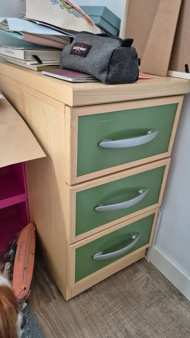 Cajonera de escritorio con 3 cajones