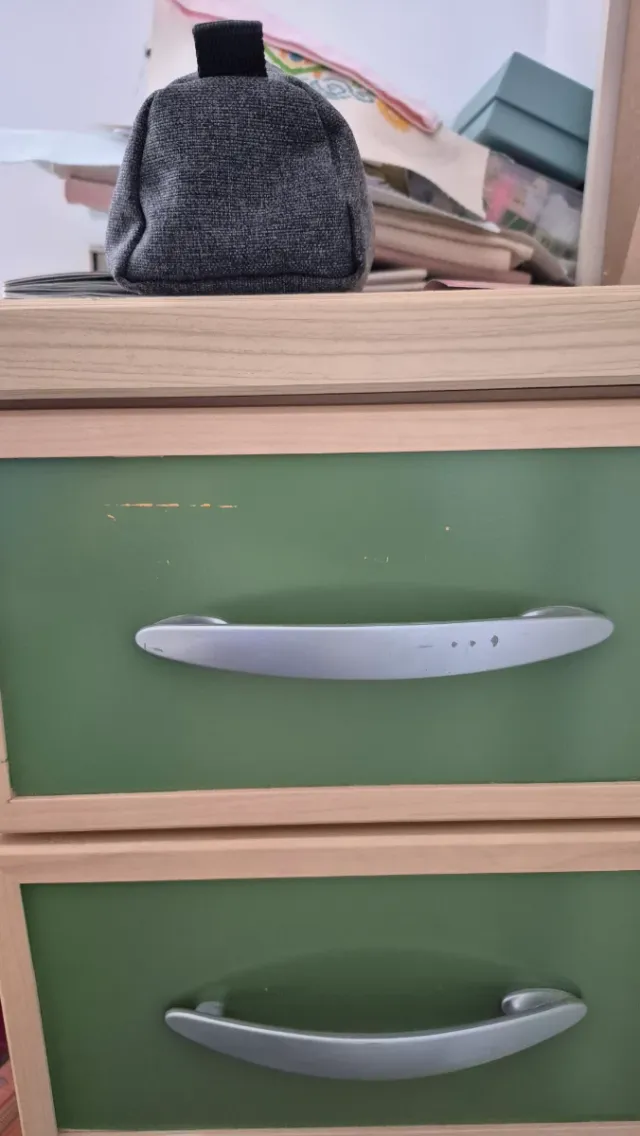 Cajonera de escritorio con 3 cajones