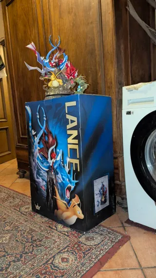 Statua Pokemon Lance Draghi Wataru Elite Four