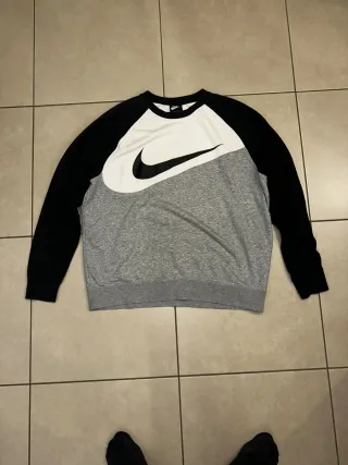 Felpa Nike Grigia e Nera