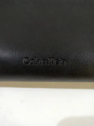 CARTERA CALVIN KLEIN MUJER NEGRA