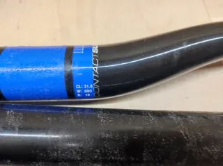 Combo Manillar y Tija Giant SLR Carbono