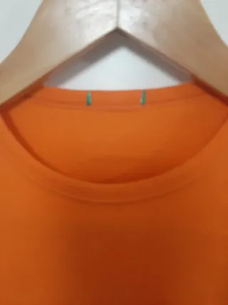 Camiseta algodon Benetton naranja talla M