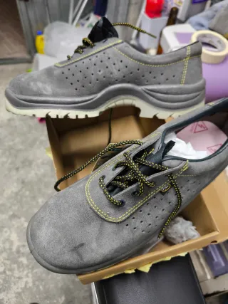 Zapatos de seguridad FAL grises