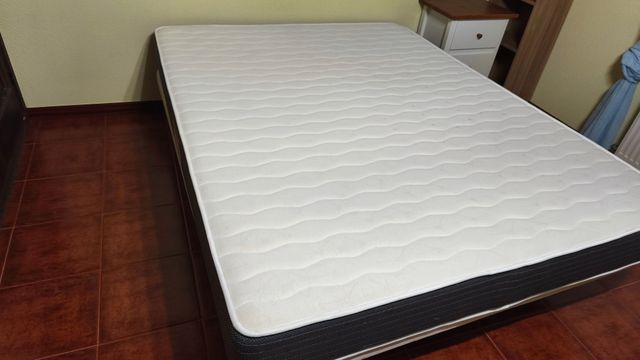 Letto 150x190: Base imbottita e Materasso