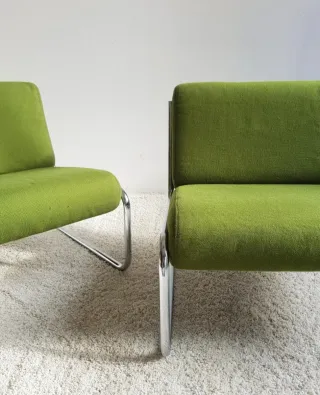 Butaca baja Cantilever. Space Age 70s.