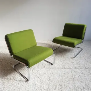 Butaca baja Cantilever. Space Age 70s.