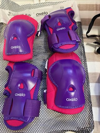 Casco y protecciones Oxelo niñ@ rosa/morado