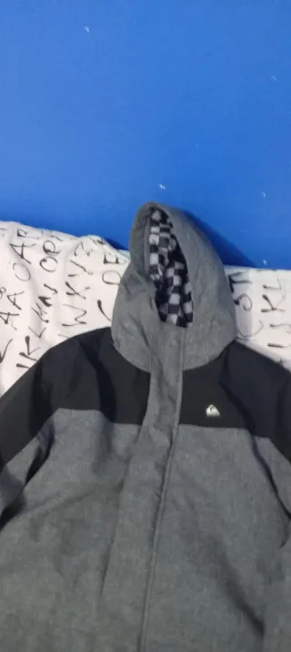 Abrigo gris y negro talla M