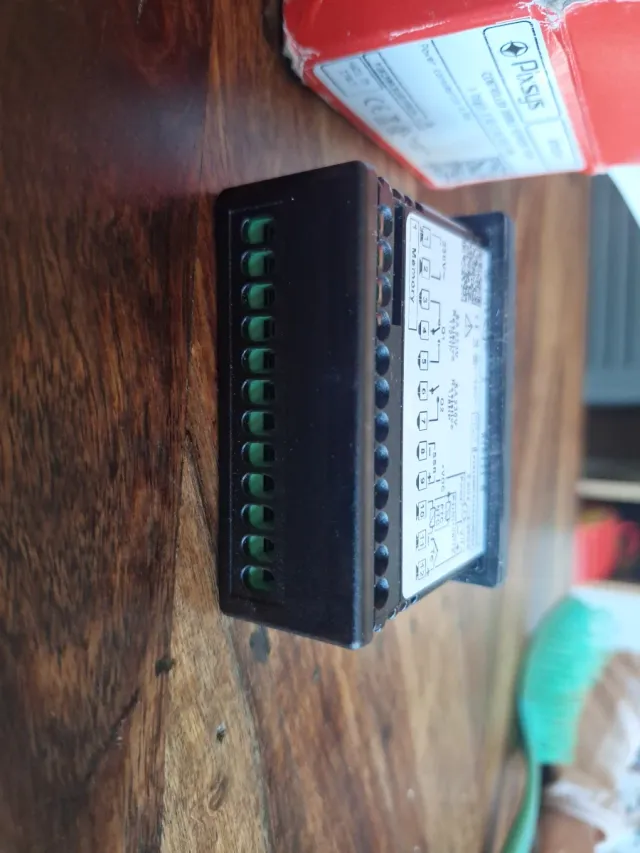 Controlador PID ATR 121-141