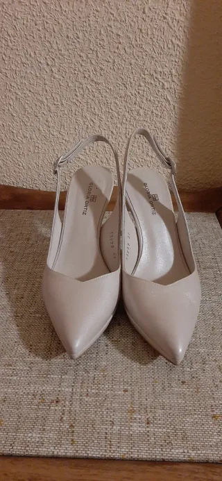 Zapatos de fiesta Gloria Ortiz blanco perlado 37