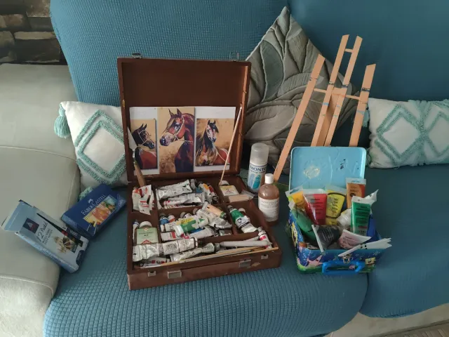 Maletín Van Gogh con caballete y pinturas acrílica