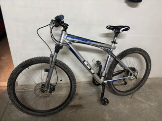 Bicicleta GT Avalanche