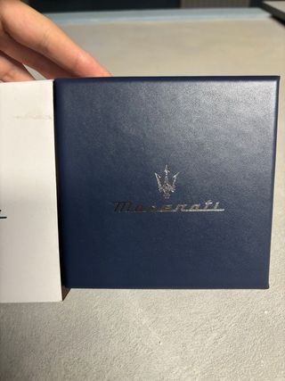 Scatola Maserati bianca