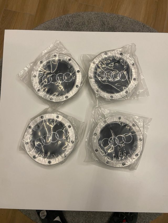 Tapabujes Audi 146mm modelo RS4 old nuevos