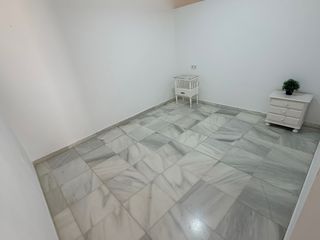 Se alquila apartamento en zona céntrica