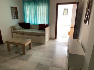 Se alquila apartamento en zona céntrica