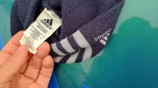 Cappello lana Adidas nero e bianco