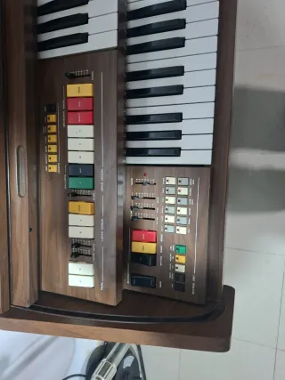Órgano Piano Vintage