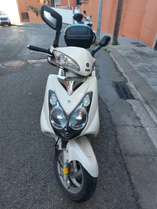 Scooter Sym VS125 en buen estado