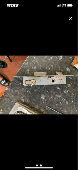 Cerradura de puerta con llave