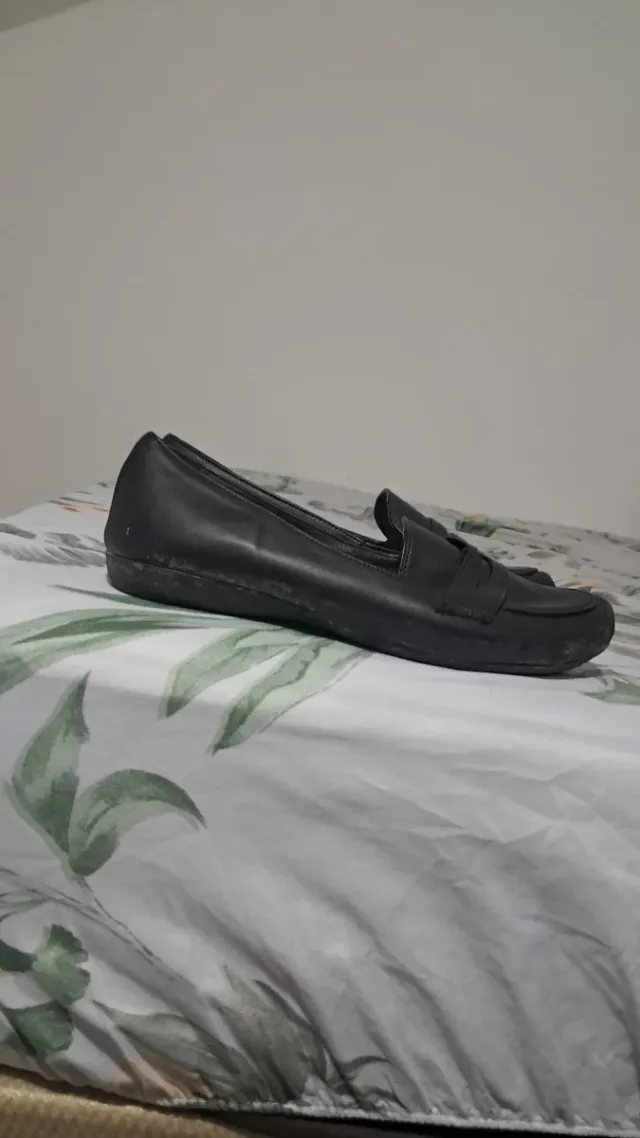 Zapatos negros planos