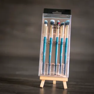 Precio por unidad.Set 5 Pinceles Maquillaje Tertio