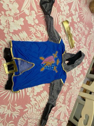 Disfraz Caballero niño  Talla 10-11 años.