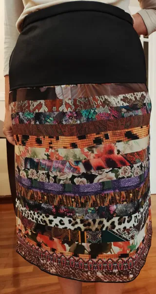 Falda estampada multicolor