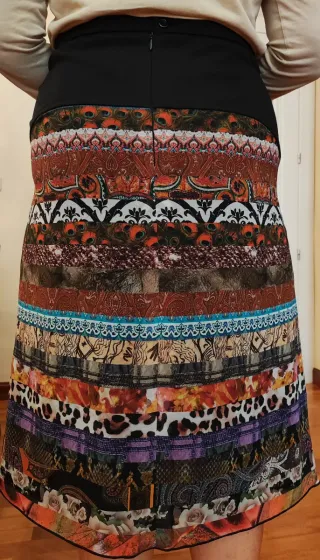 Falda estampada multicolor