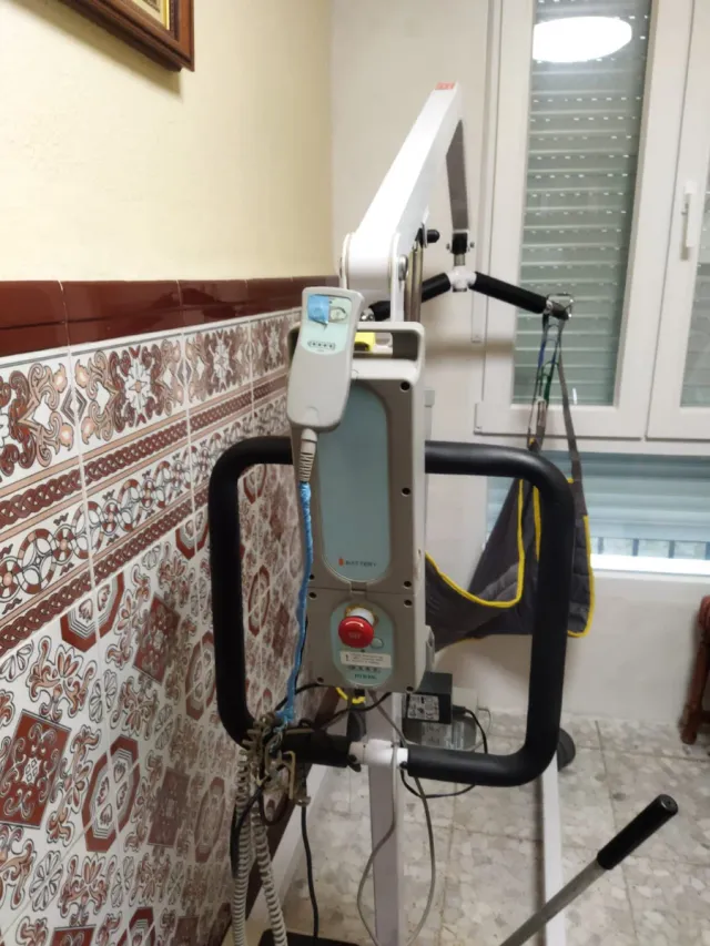 Grúa para personas con movilidad reducida