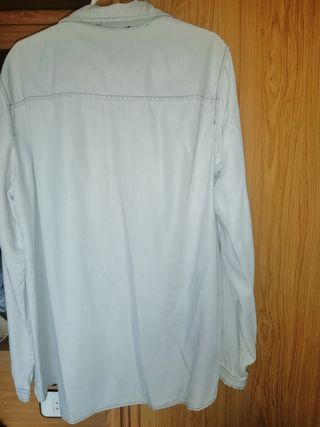 Camisa Violeta by Mango Azul muy claro