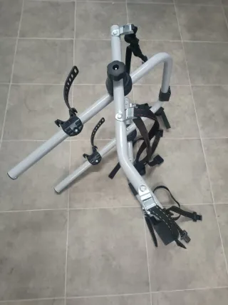 Portabicicletas trasero para portón