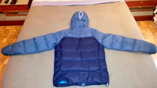 Chaqueta de plumas Millet azul/gris