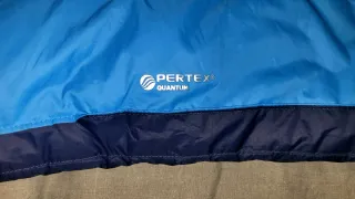 Chaqueta de plumas Millet azul/gris