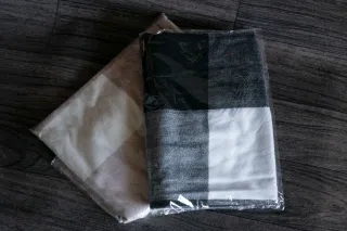 Precio por unidad.La marca es walina.Pashminas ros